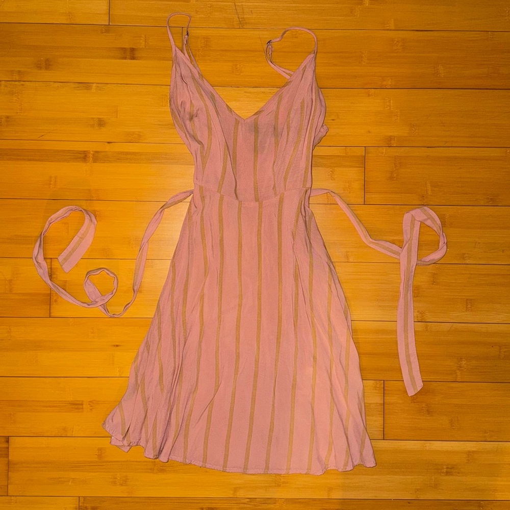 PINK FLOWY MINI DRESS
